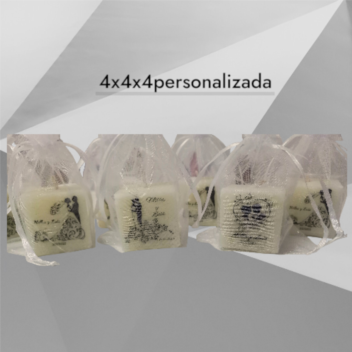 Pack x10 Velas Cuadradas Personalizadas (4x4x4 cm) con Diseño Fusionado en Bolsita de Organza - Brezos Aromas - Imagen 4