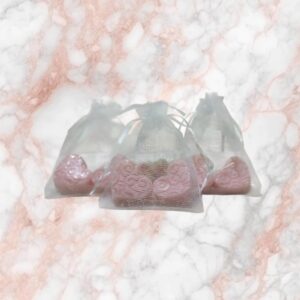 Souvenirs Artesanales: Corazones Labrados bolsita de organza