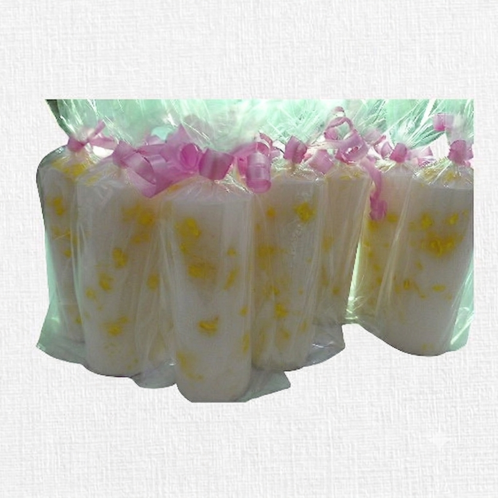 Pack x3 Velas Artesanales con Flores Incrustadas (4x10 cm) - Brezos Aromas - Imagen 2