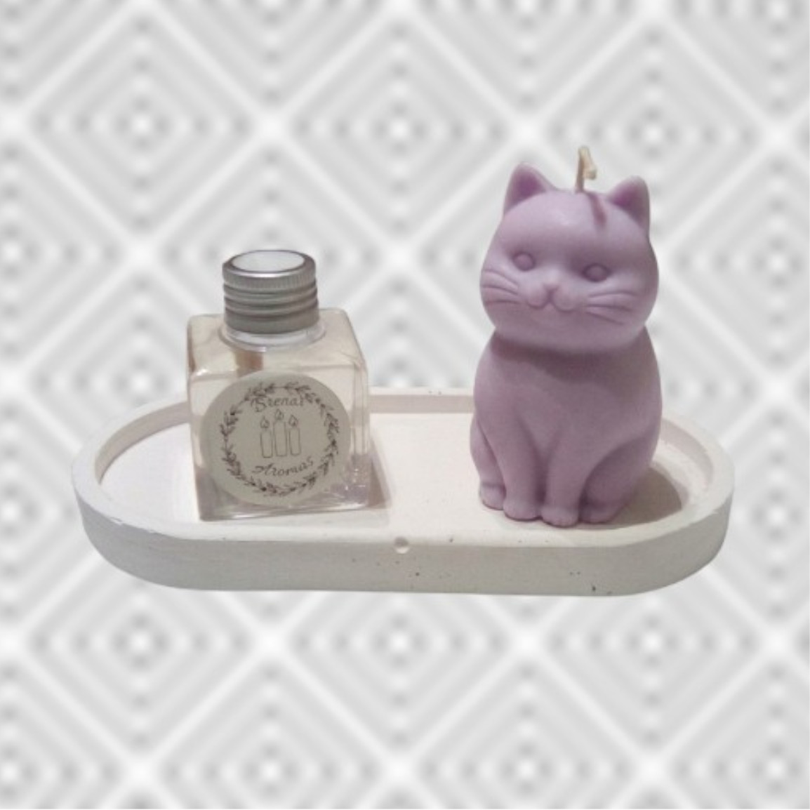 Set de Regalo - Combo N° 14: Difusor con Varillas Personalizado & Vela de Soja Escultórica Gato - Imagen 4