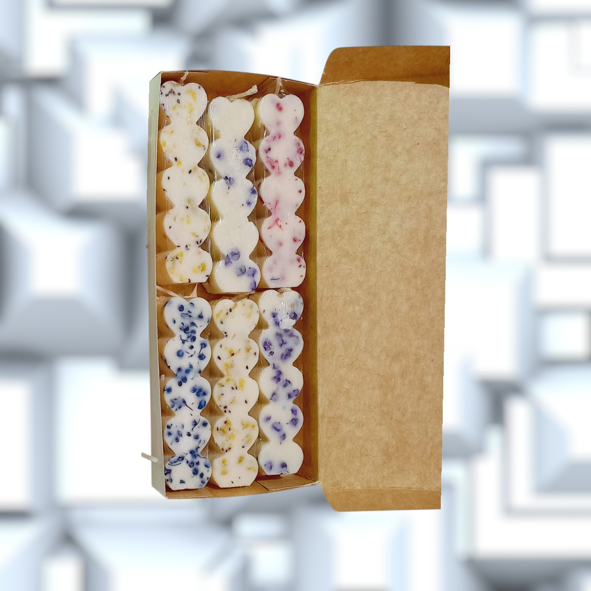 Pack x6 Velas Torre de Corazones con Flores Incrustadas – Soja Alta Fusión - Imagen 3