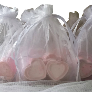 Souvenirs Artesanales: 2 Corazones en Organza